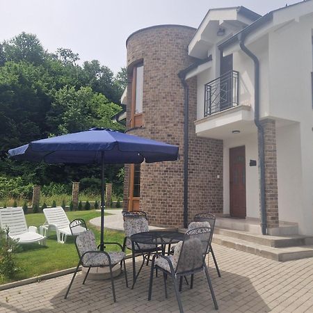 Crown House Aparthotel Vrnjačka Banja Kültér fotó
