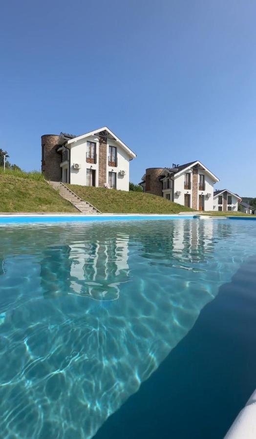 Crown House Aparthotel Vrnjačka Banja Kültér fotó