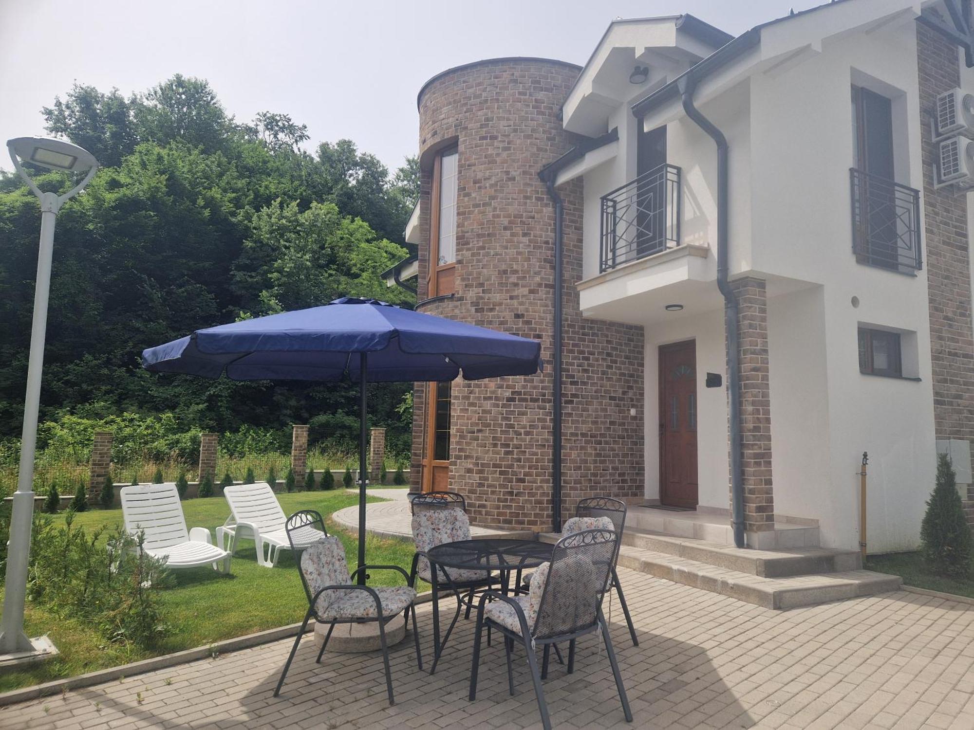 Crown House Aparthotel Vrnjačka Banja Kültér fotó